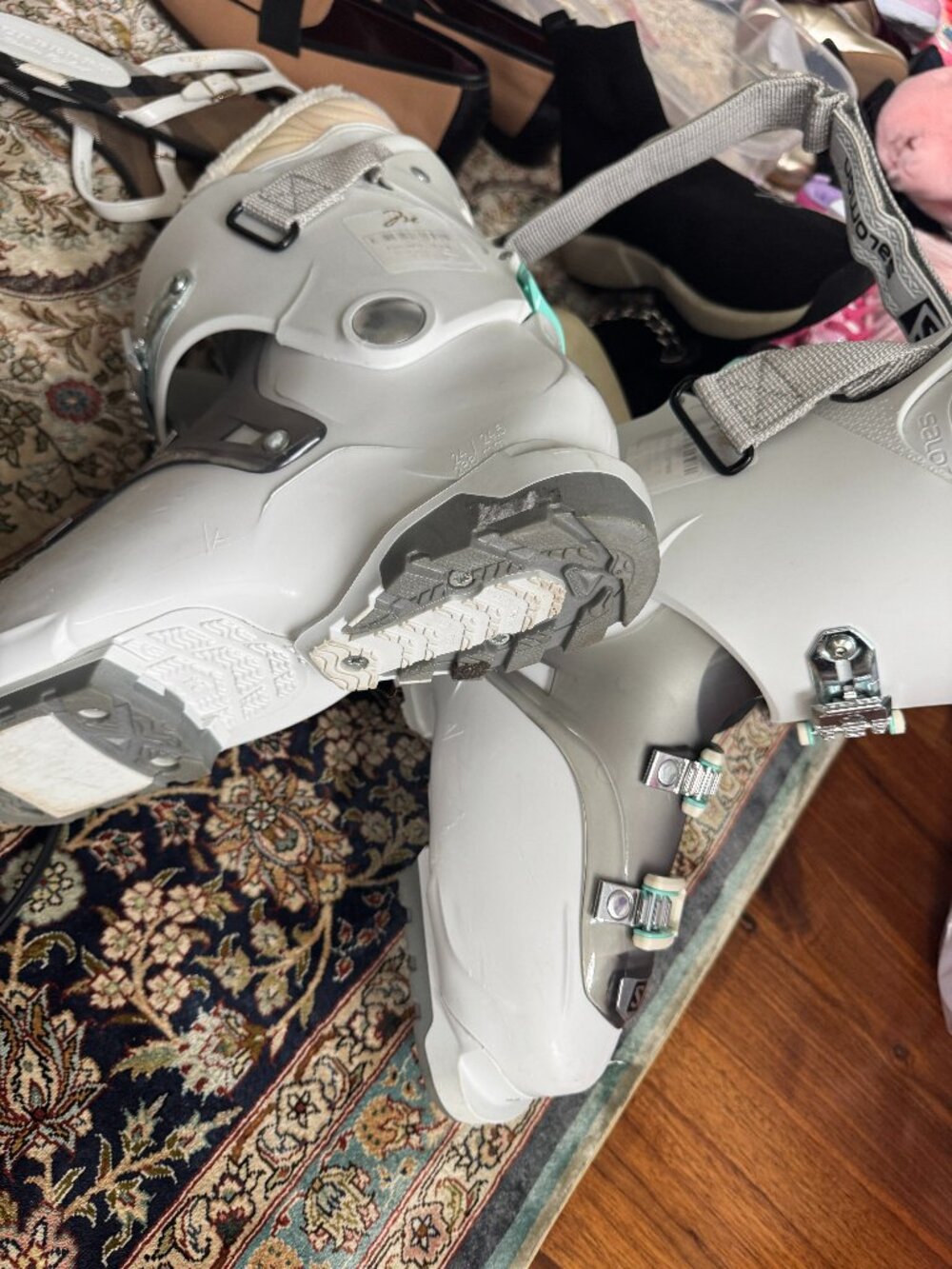 salomon Ski boots
